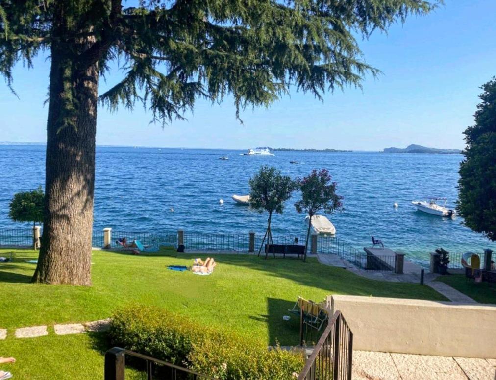Appartamento 33 Rose Gardone Riviera Luaran gambar